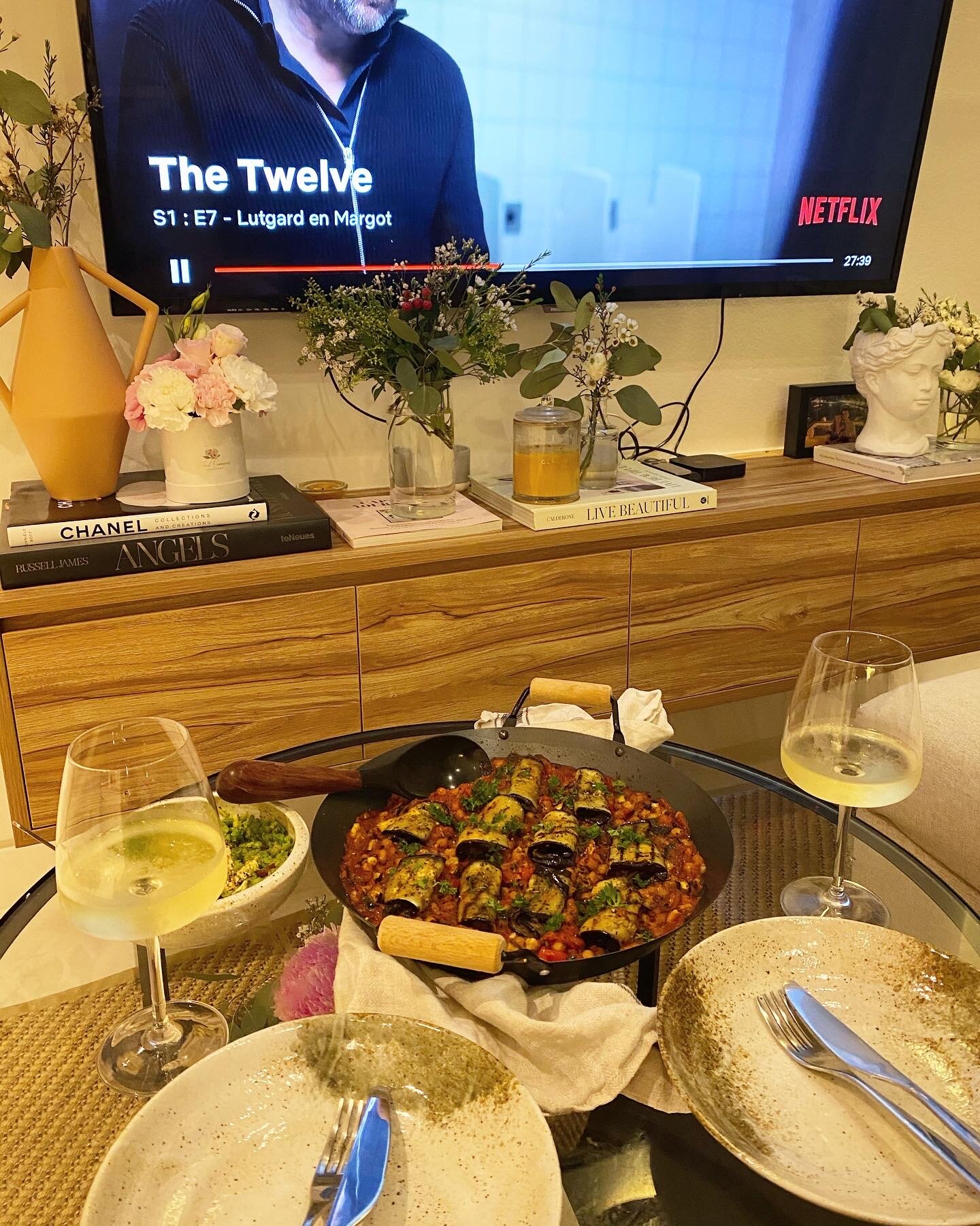 Cozy midweek dinner at home with Netflix